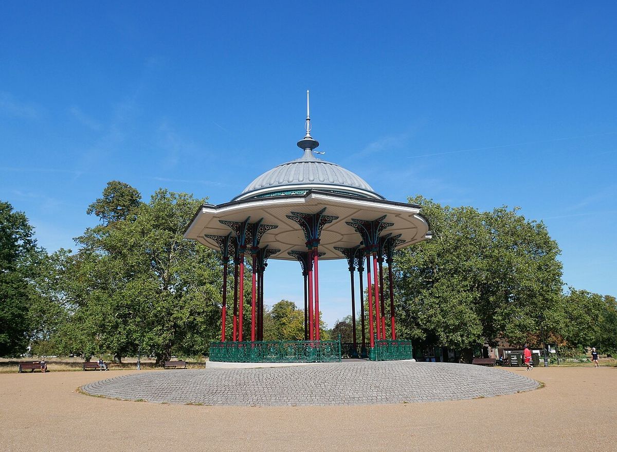 Clapham Common, a 220-acre south London common