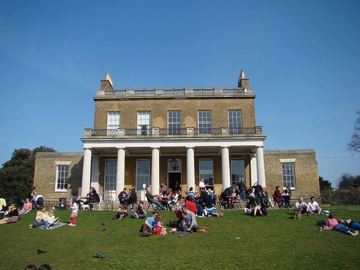 Clissold Park, a leafy Stoke Newington park with a Grade II listed house-cafe, two lakes