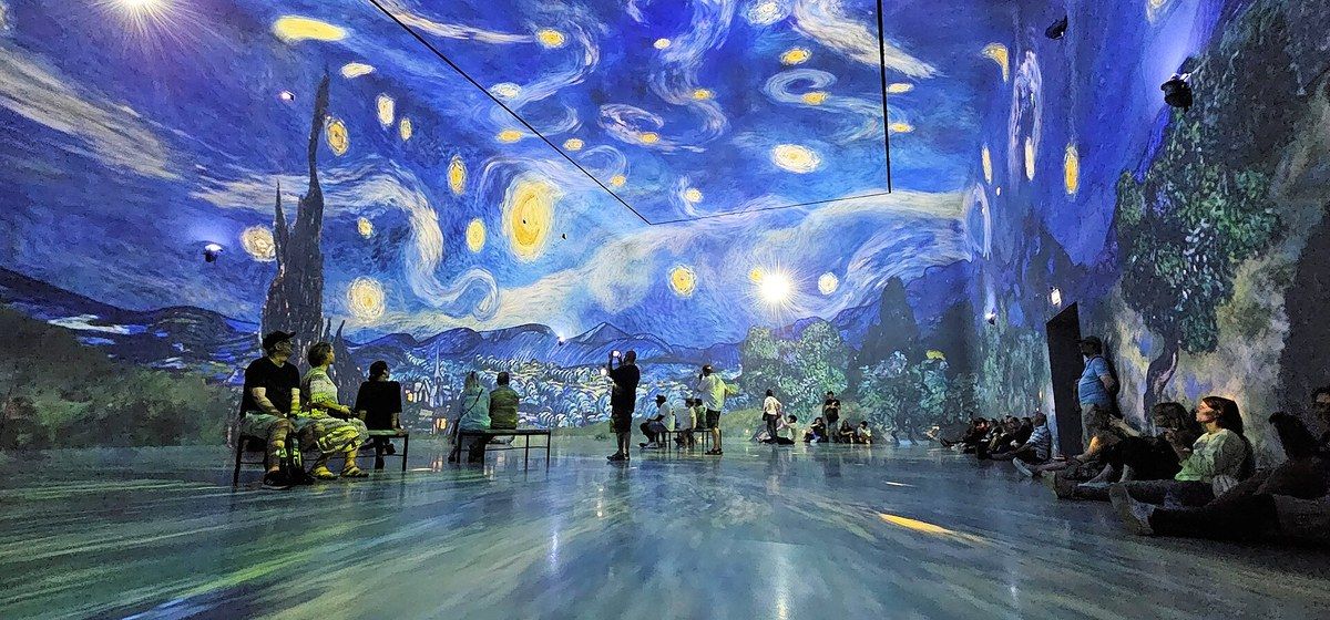 Frameless, a permanent digital art space where dozens of masterworks by Monet