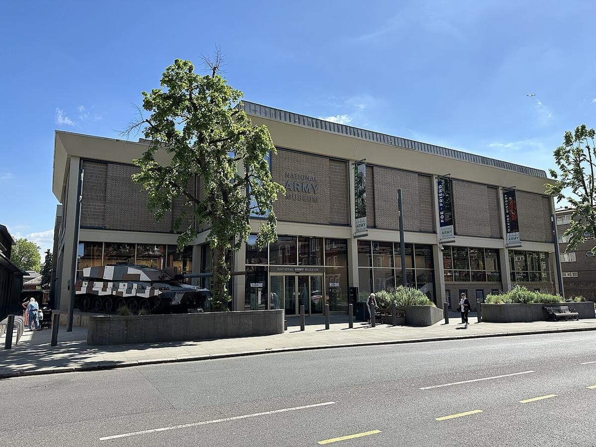 National Army Museum, a free museum beside the Royal Hospital