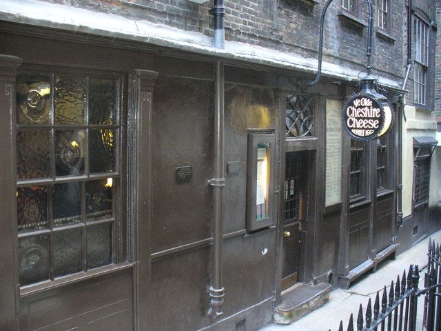 Ye Olde Cheshire Cheese, nightlife spot in London